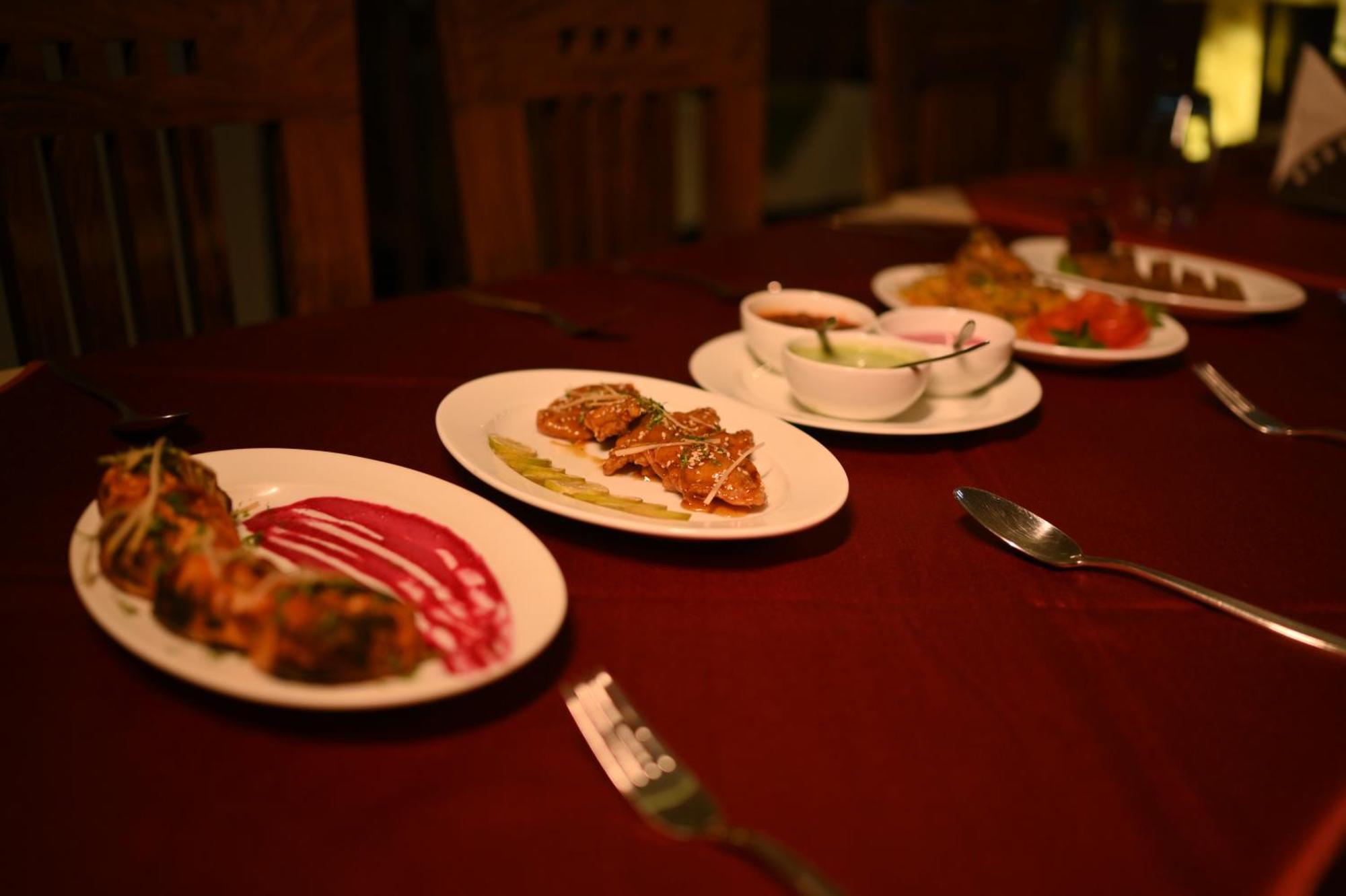 Hotel Dh Dharamsala Zewnętrze zdjęcie