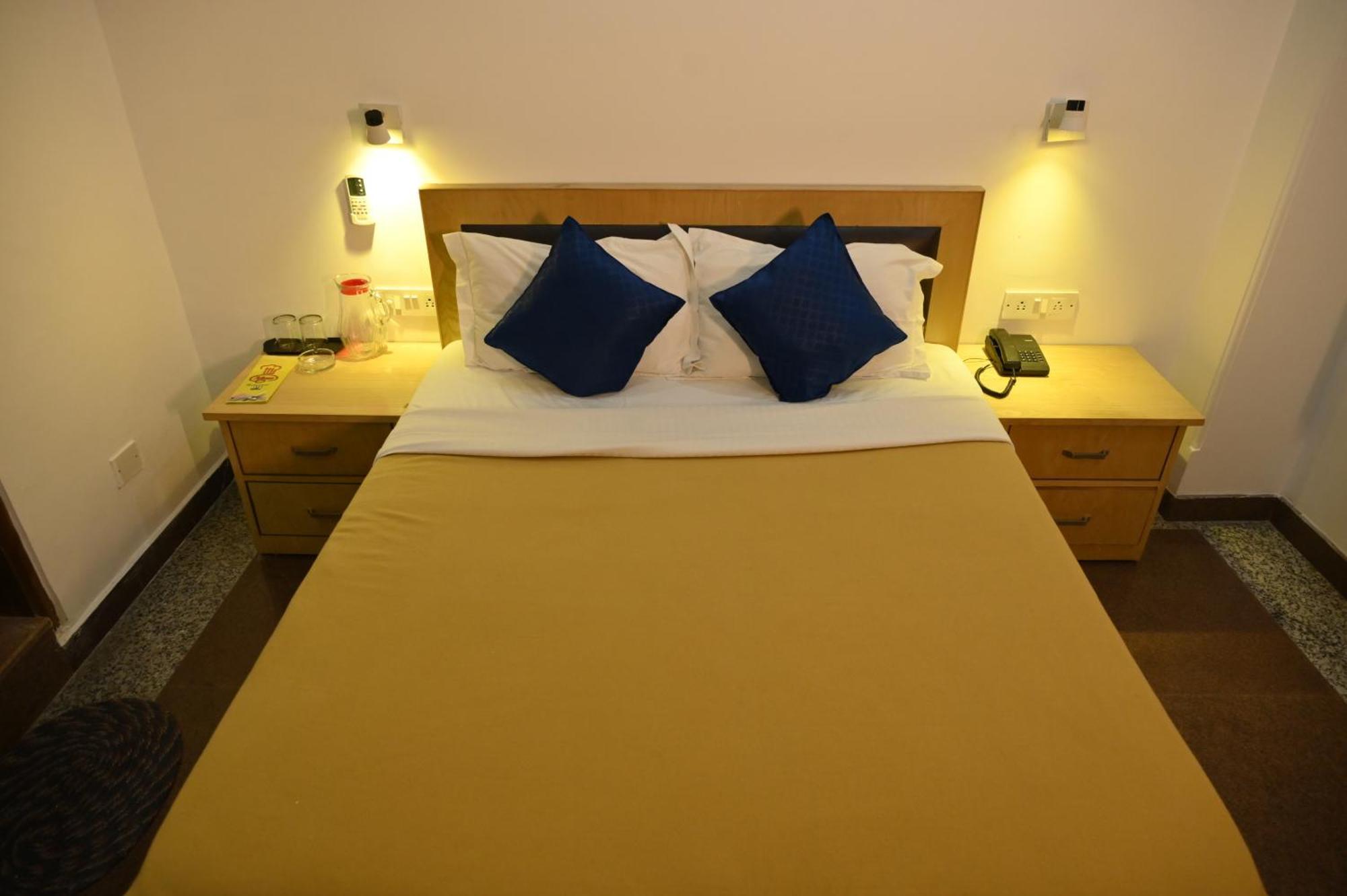 Hotel Dh Dharamsala Zewnętrze zdjęcie