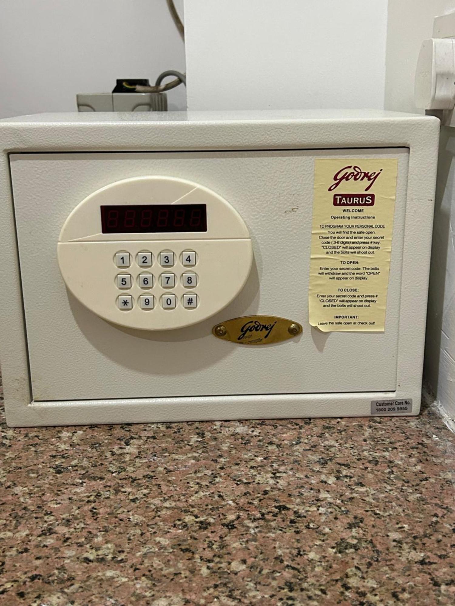 Hotel Dh Dharamsala Zewnętrze zdjęcie